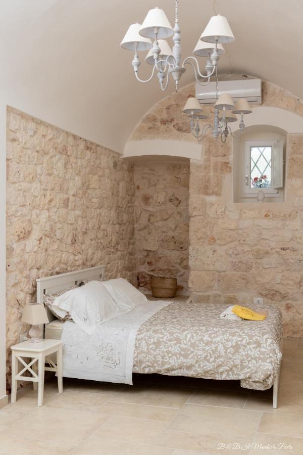 Bed and Breakfast Il Mandorlo Poeta Ostuni Exterior foto