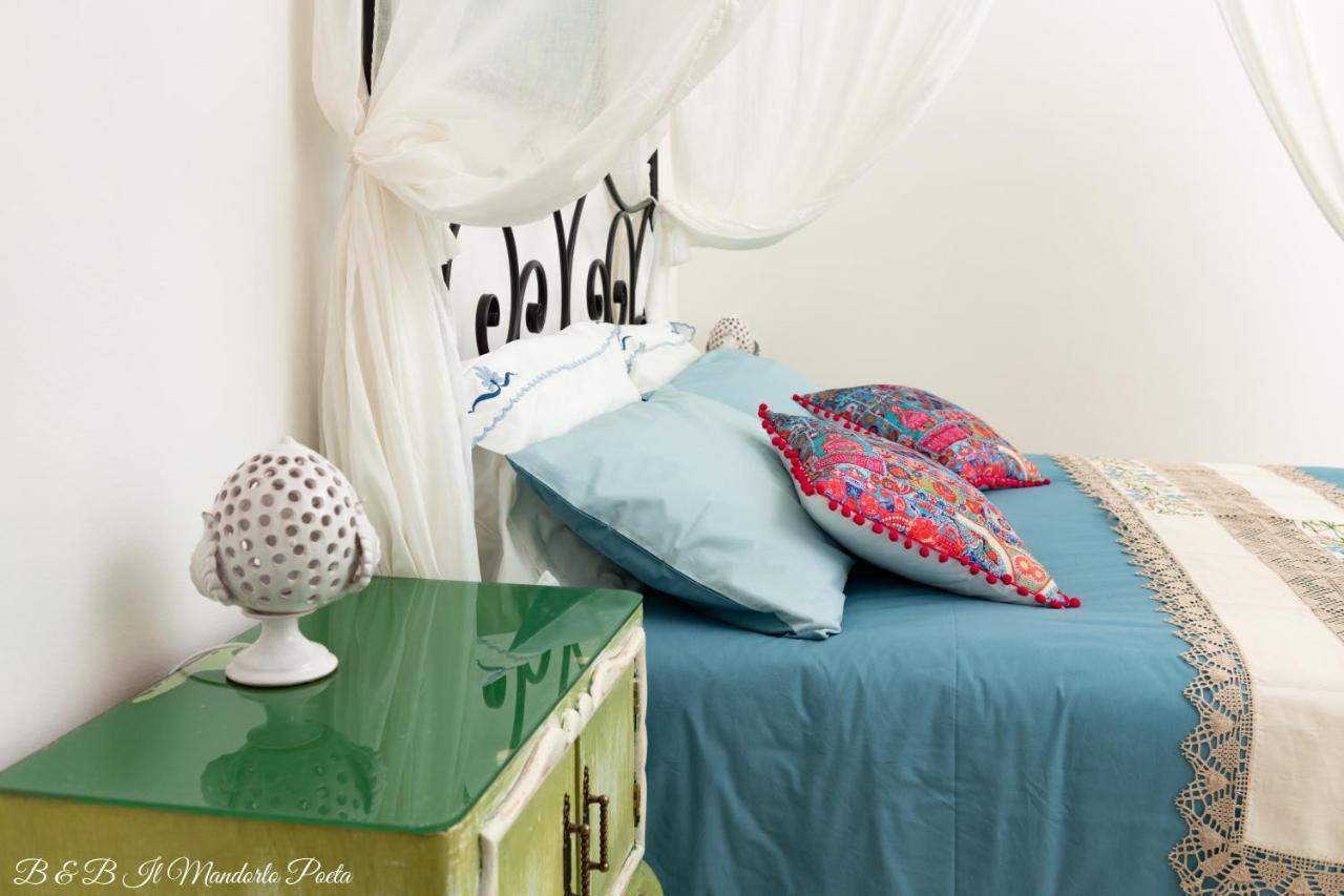 Bed and Breakfast Il Mandorlo Poeta Ostuni Exterior foto